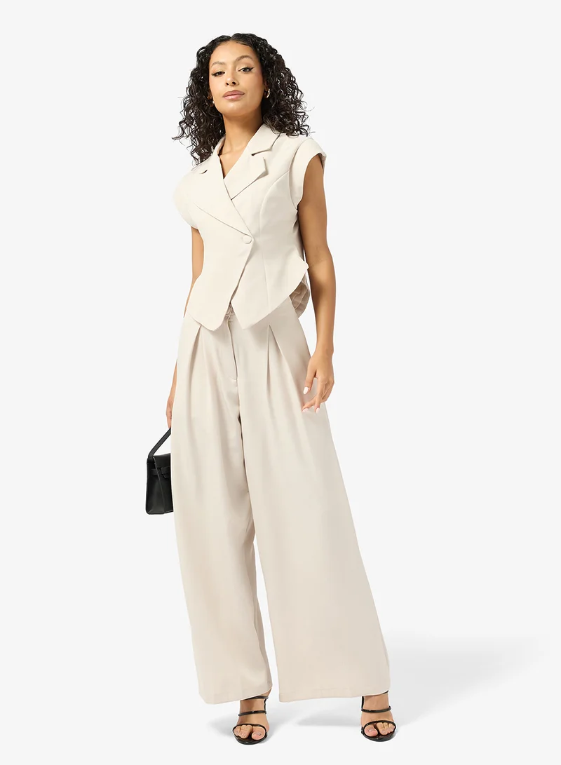 جينجر Cinched Waist Vest & Pleat Detail Pant Coord Set